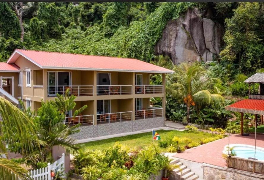 Auguste Holiday Residence Anse Etoile ภายนอก รูปภาพ